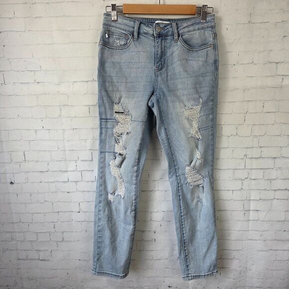 Judy Blue Boyfriend Fit Jeans Size 3 / 26 Waist Light Wash Distressed Stretch - Picture 1 of 10